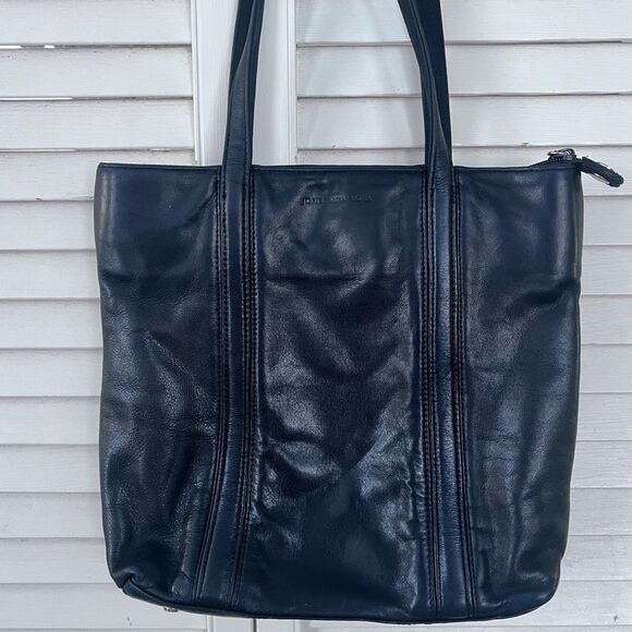 Black Leather Tote Bag - Picture 3 of 13